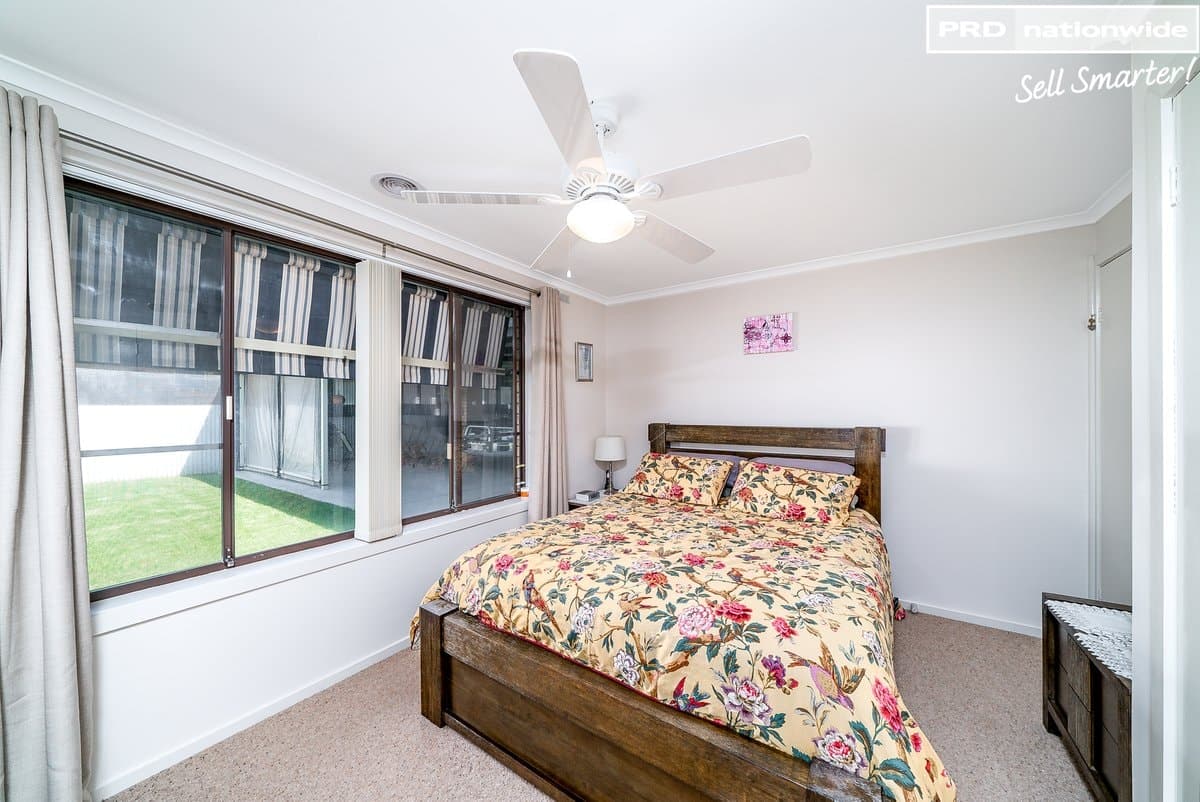 49 Undurra Drive, GLENFIELD PARK NSW 2650, Glenfield Park - Thumbnail 4
