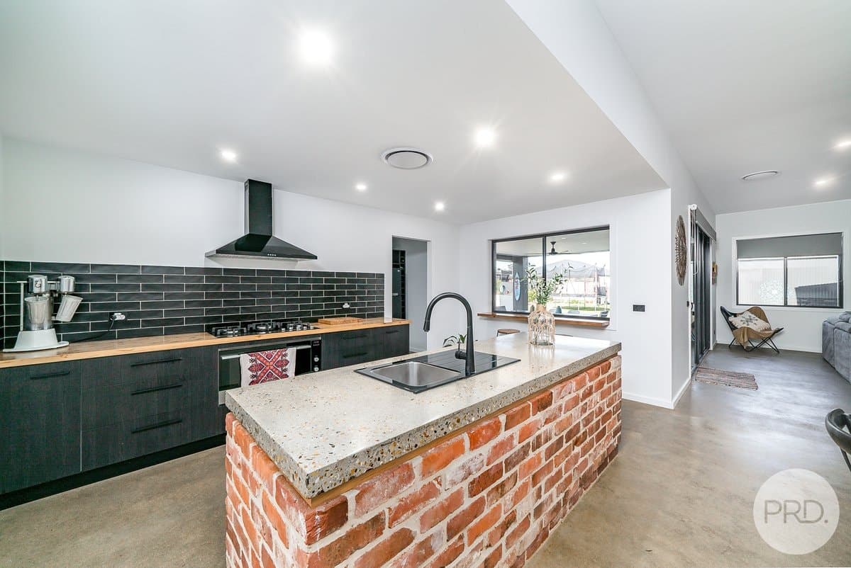 22 Guttler Street, URANQUINTY NSW 2652, Uranquinty - Thumbnail 3