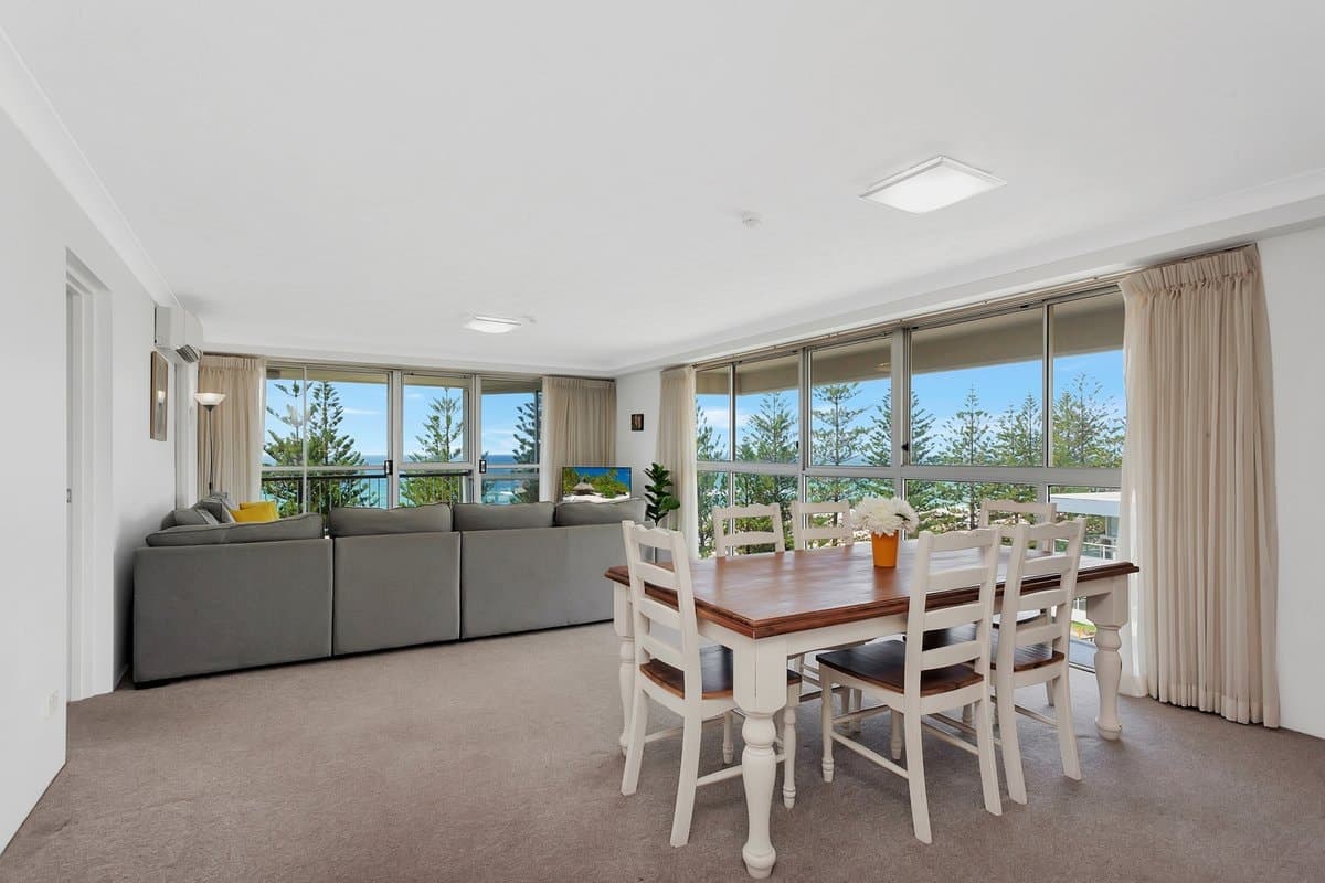 18/170 The Esplanade, BURLEIGH HEADS QLD 4220, Burleigh Heads Property Image - Thumbnail 4