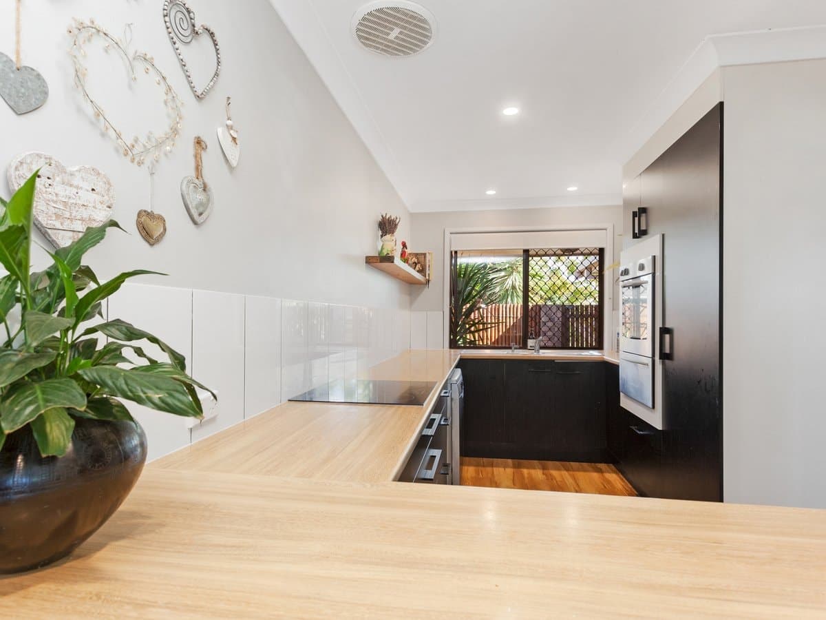 1/65 Treeview Drive, BURLEIGH WATERS QLD 4220, Burleigh Waters - Thumbnail 4