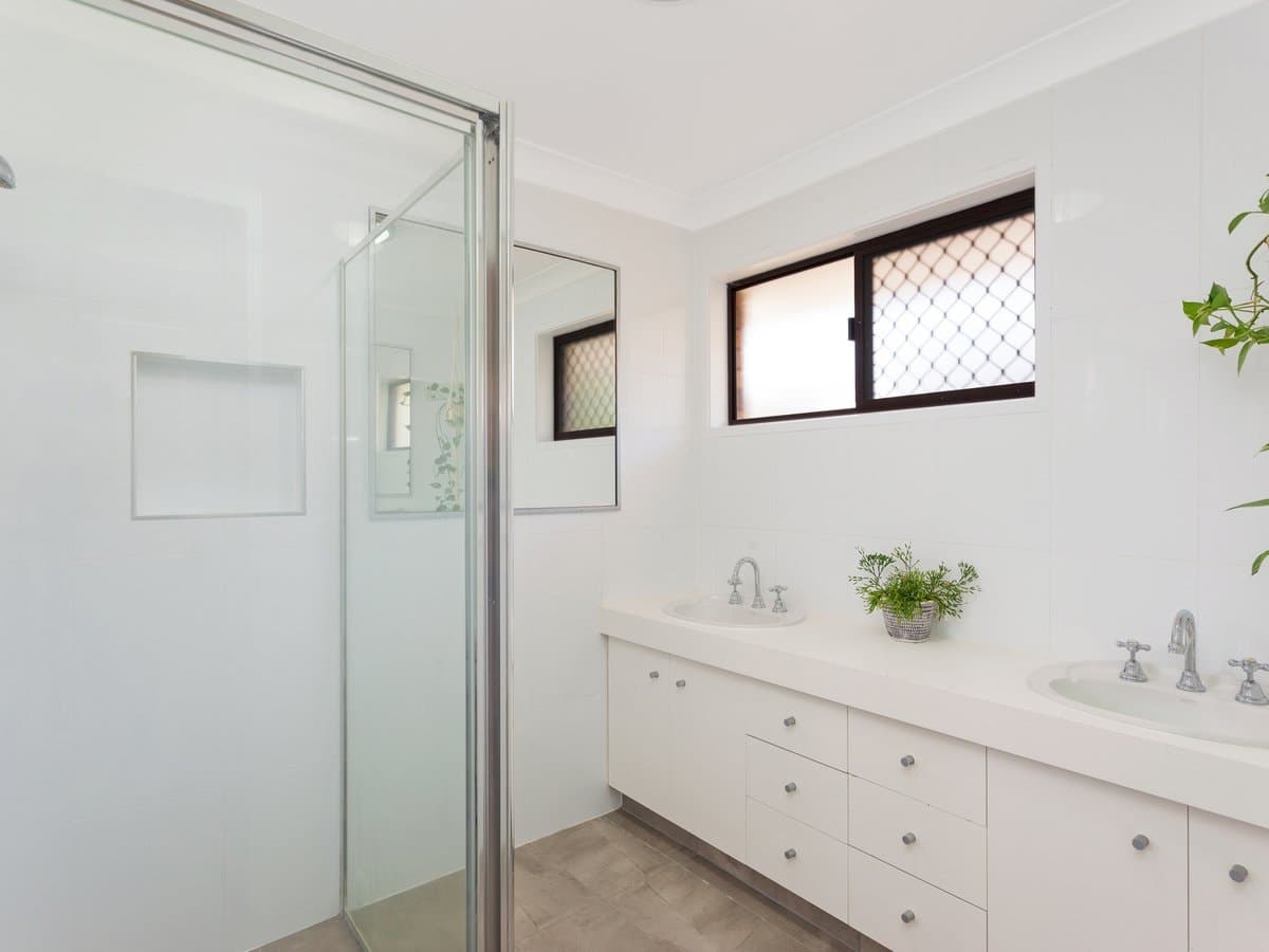 1/65 Treeview Drive, BURLEIGH WATERS QLD 4220, Burleigh Waters - Thumbnail 7