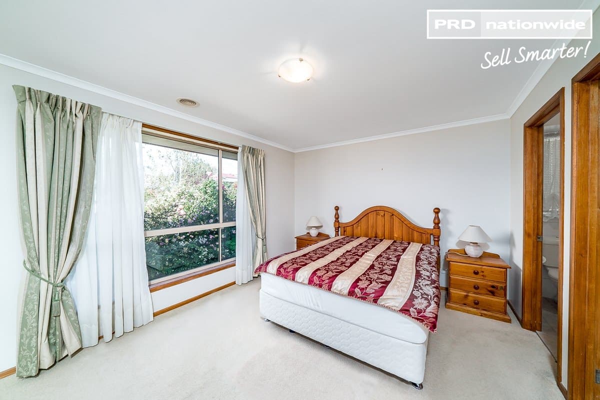 104 Kaloona Drive, BOURKELANDS NSW 2650, Bourkelands - Thumbnail 2