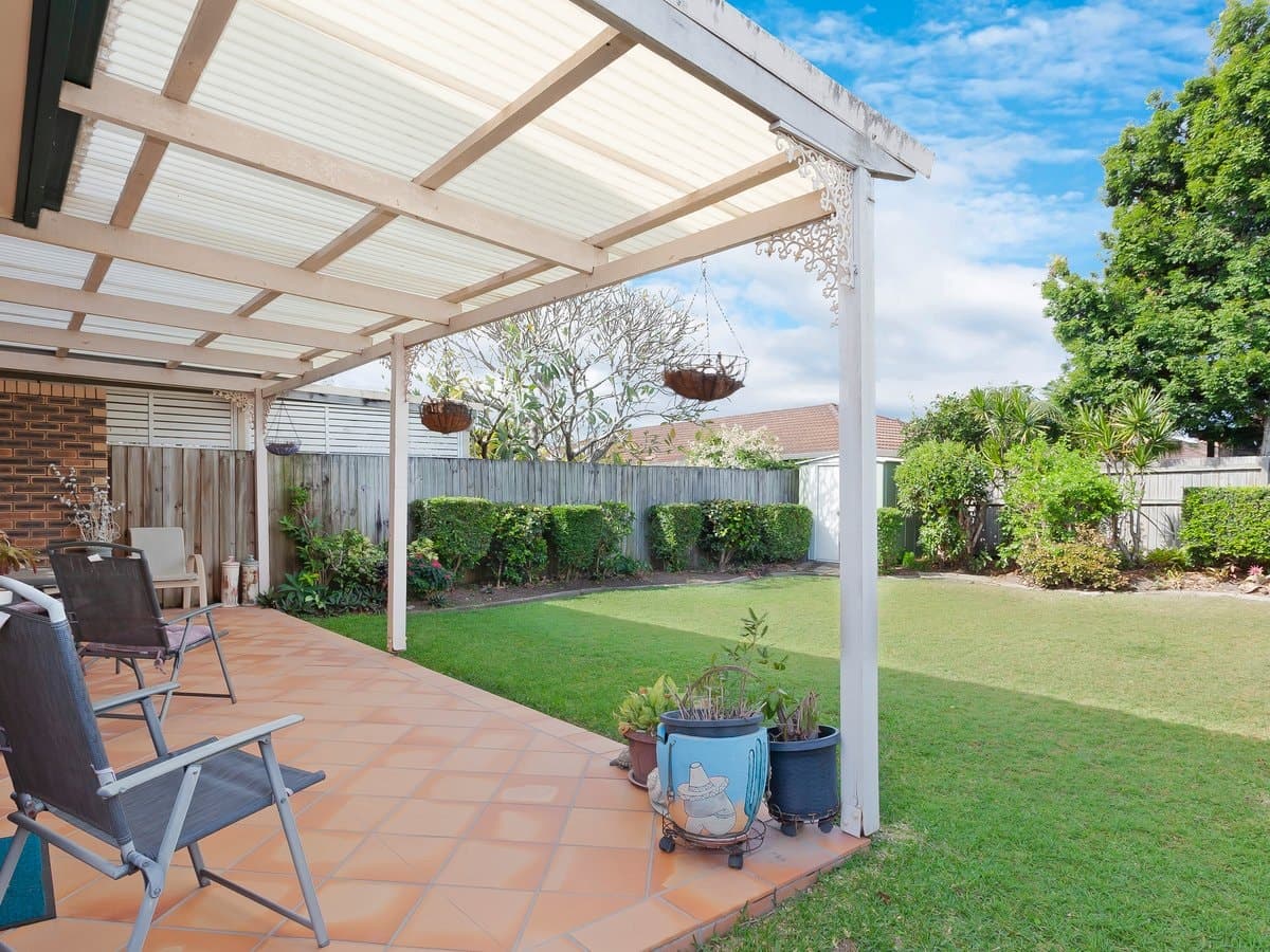 2/102 Christine Avenue, BURLEIGH WATERS QLD 4220, Burleigh Waters - Image 1