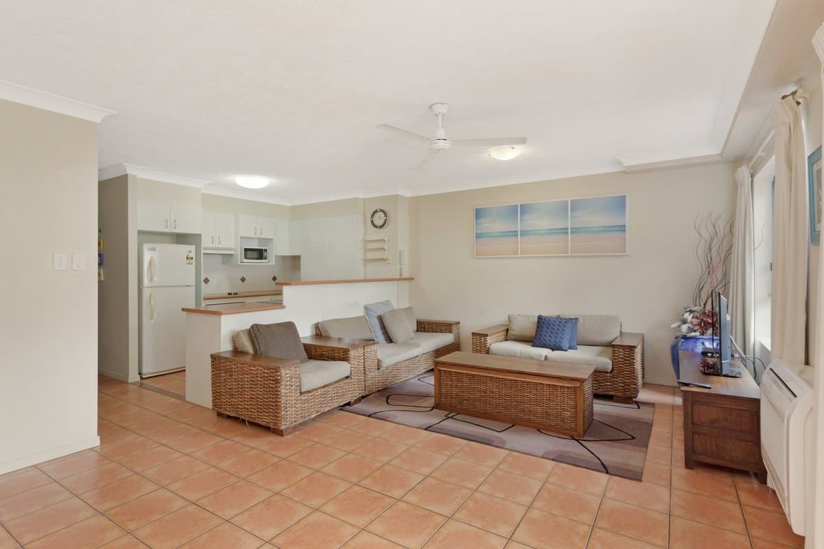 4/19-23 George Street East, Burleigh Heads - Thumbnail 8
