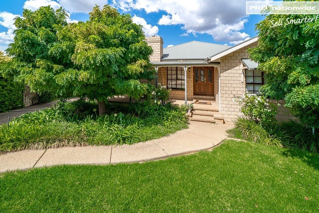 7 Headley Place, KOORINGAL NSW 2650, Kooringal - Image 1
