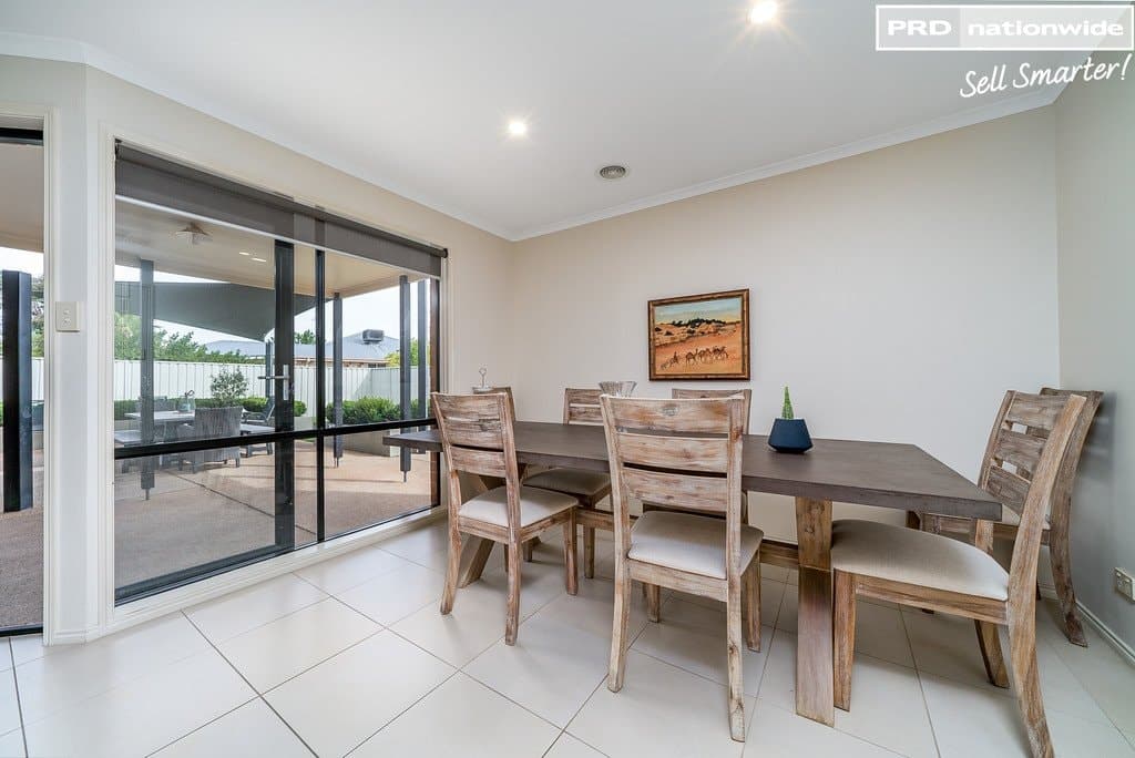 17 Walla Place, GLENFIELD PARK NSW 2650, Glenfield Park - Thumbnail 7