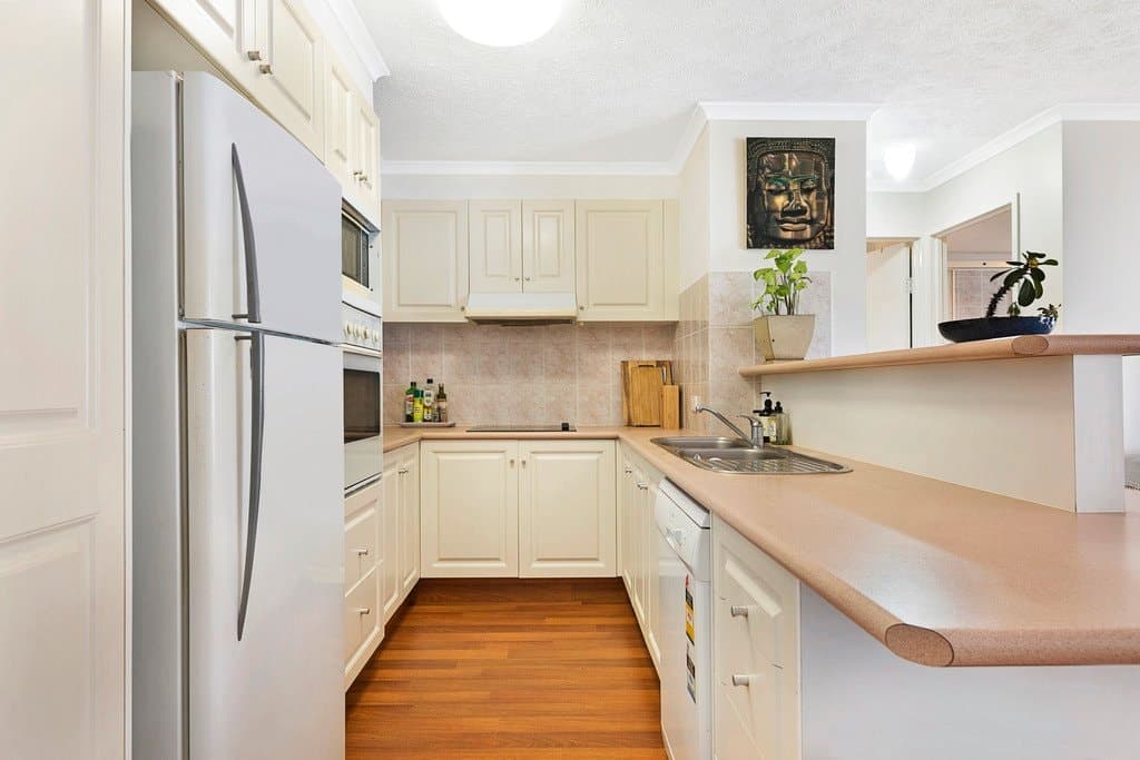 4/16 Djerral Ave, BURLEIGH HEADS QLD 4220, Burleigh Heads Property Image - Thumbnail 2
