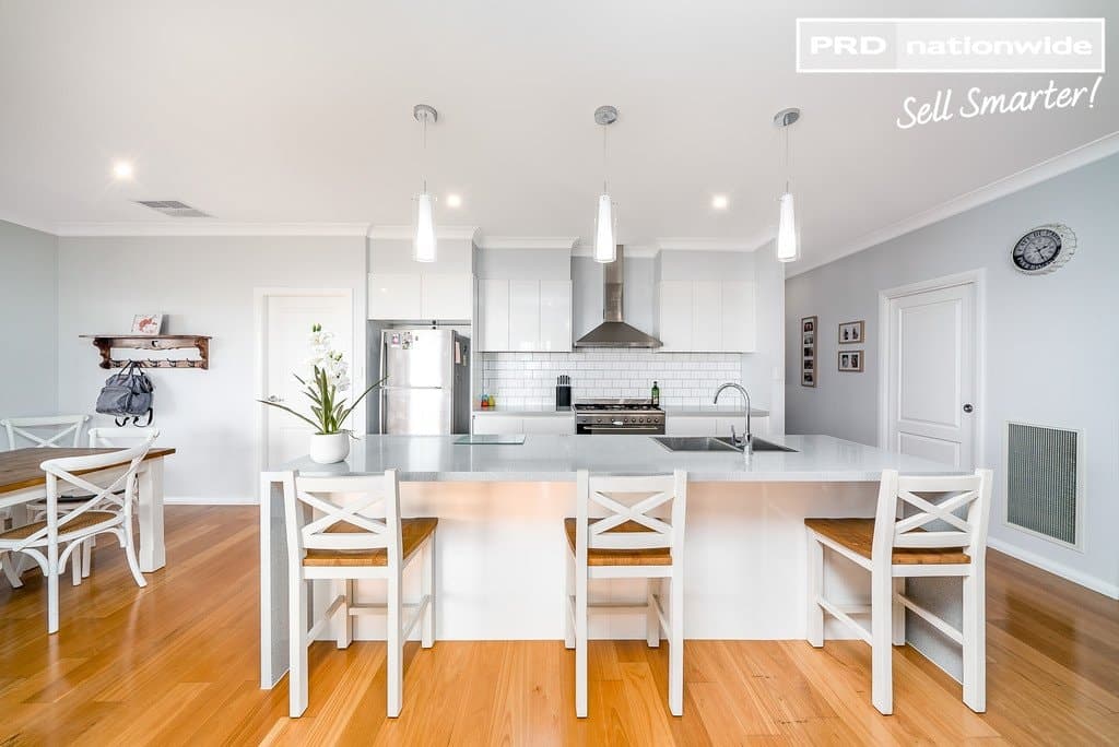 16 Pooginook Place, BOURKELANDS NSW 2650, Bourkelands - Thumbnail 4