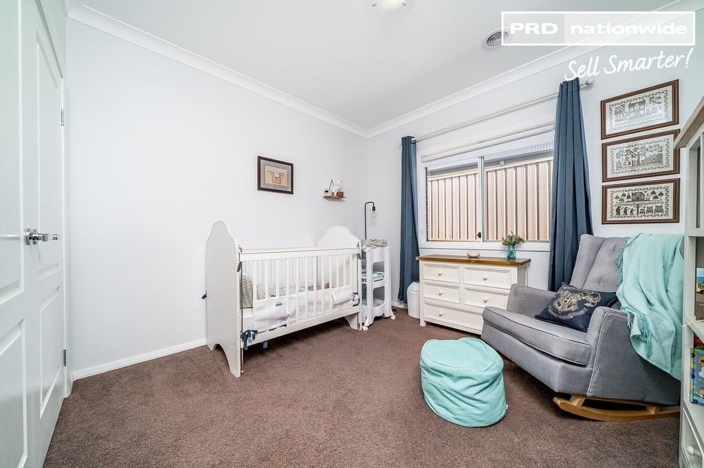 16 Pooginook Place, BOURKELANDS NSW 2650, Bourkelands - Thumbnail 8