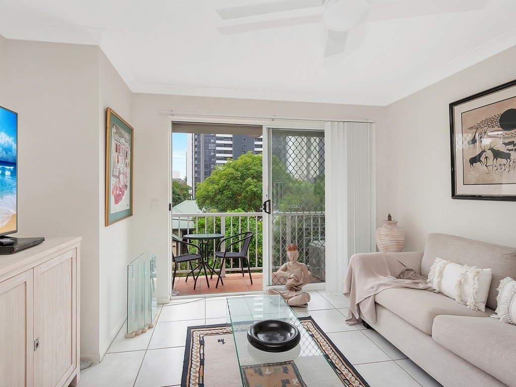 286/35 Palm Avenue, SURFERS PARADISE QLD 4217, Surfers Paradise Property Image - Thumbnail 4