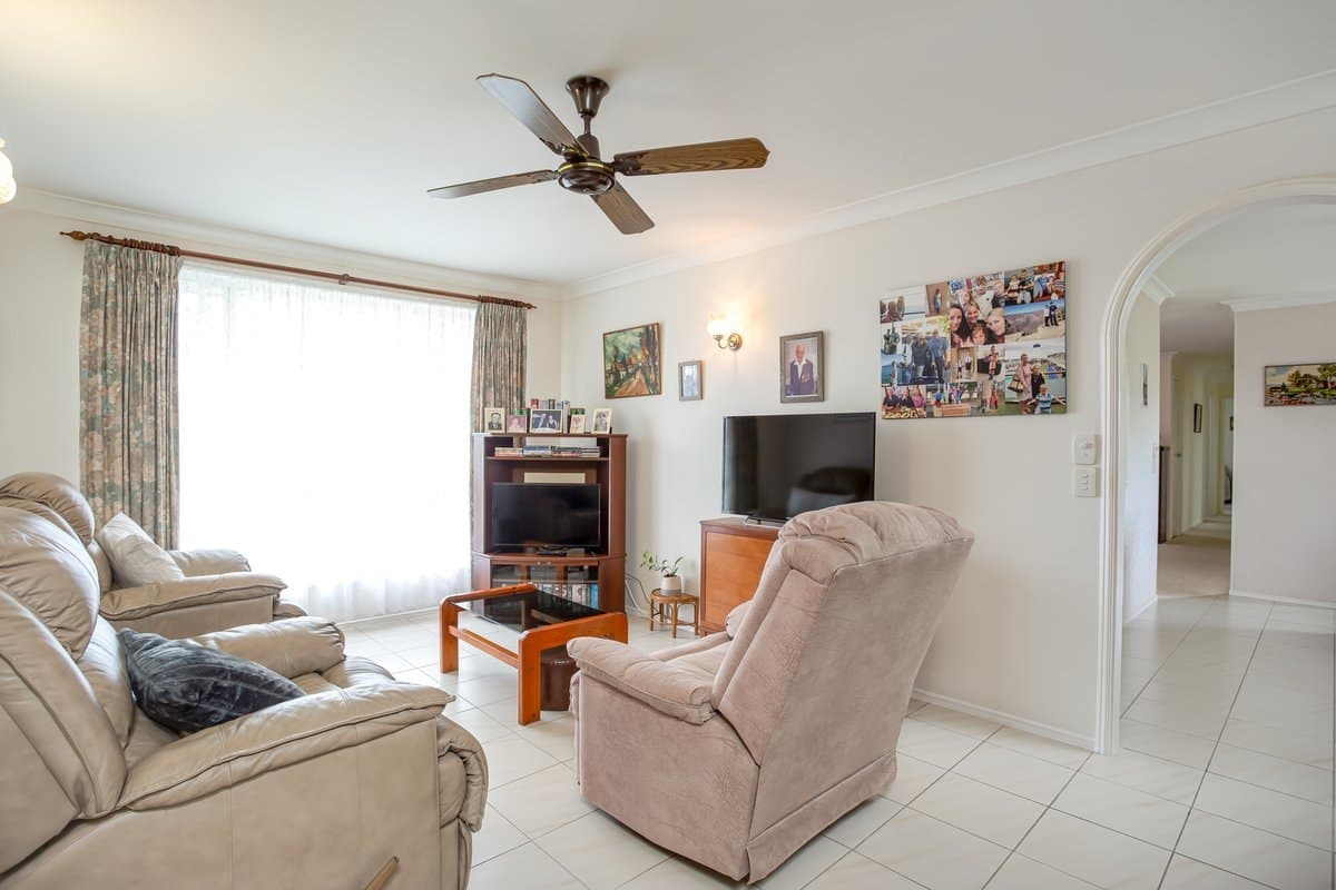 4 Kinglet Street, BURLEIGH WATERS QLD 4220, Burleigh Waters - Thumbnail 6