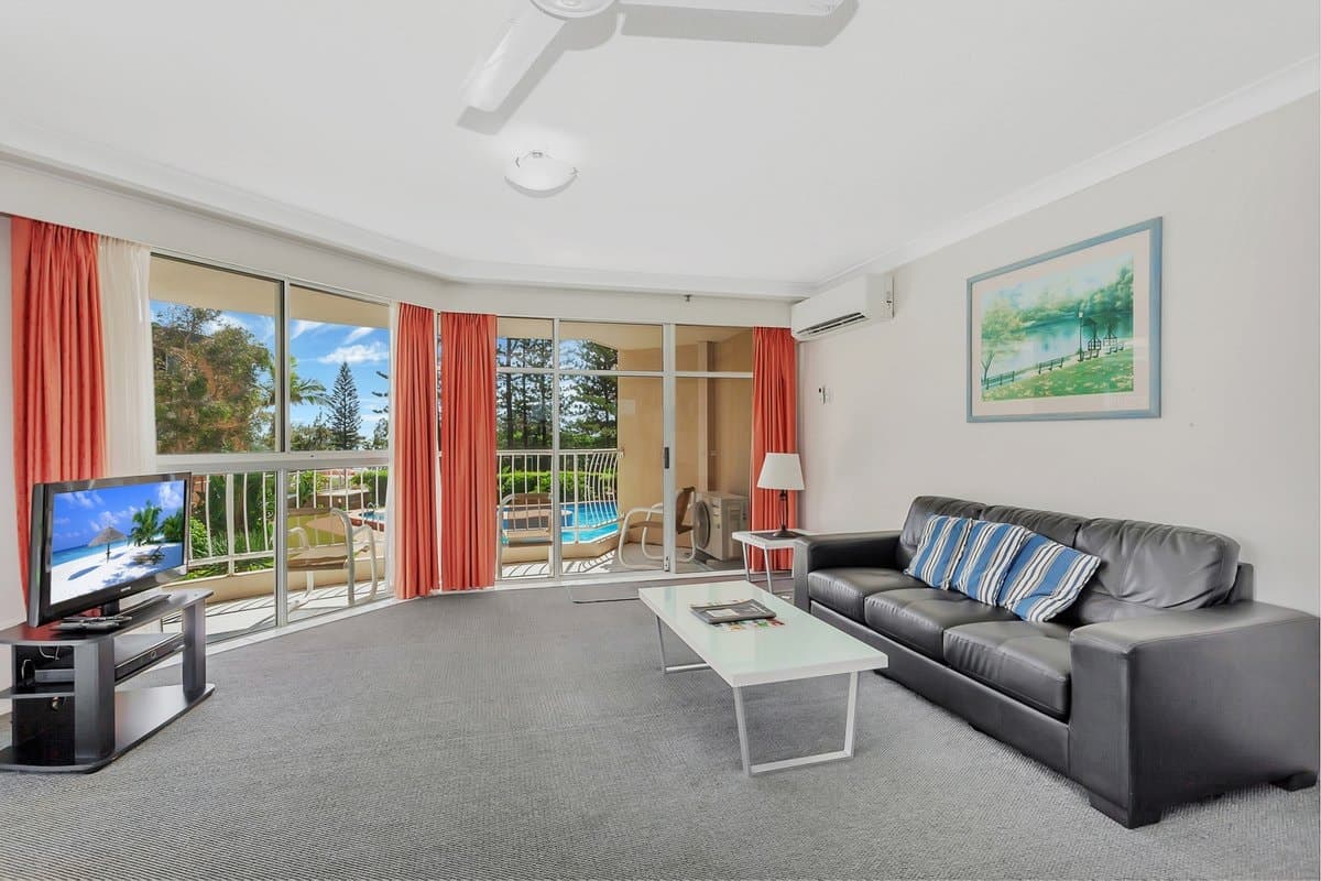 1A/238 The Esplanade, BURLEIGH HEADS QLD 4220, Burleigh Heads Property Image - Thumbnail 3