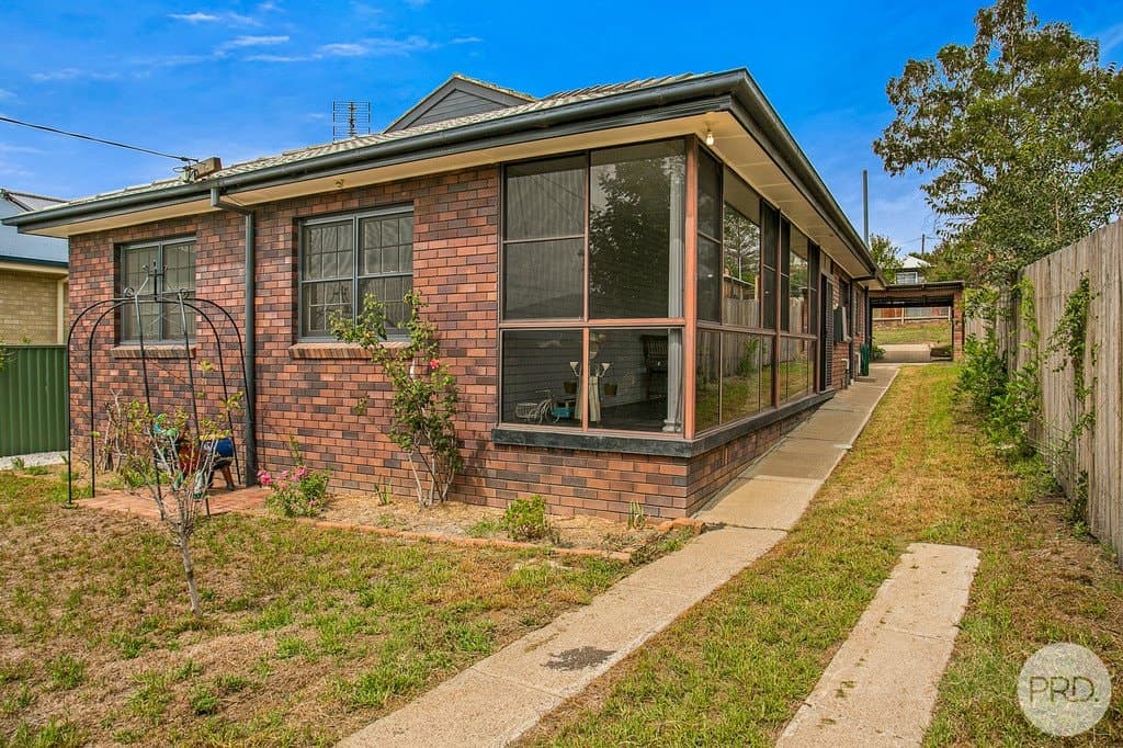 81
                Church
                Street
            
            
            
            tamworth
            
            
            NSW,
            2340, Tamworth - Thumbnail 2