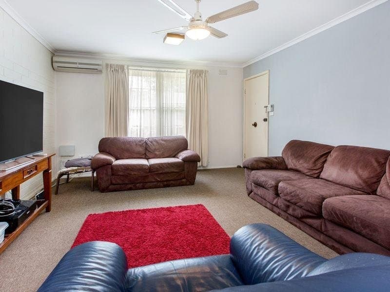 1/121-123 Mount Eliza Way,
                        
                    
                    
                        
                            MOUNT ELIZA, Mount Eliza - Thumbnail 2