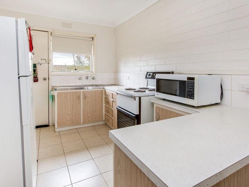 1/121-123 Mount Eliza Way,
                        
                    
                    
                        
                            MOUNT ELIZA, Mount Eliza - Thumbnail 5