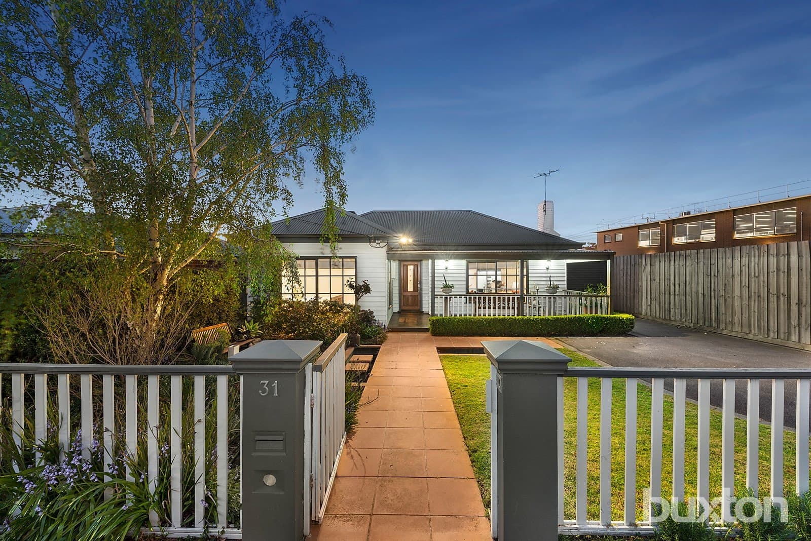 31 Rotherwood Drive,
                        
                    
                    
                        
                            Malvern East, Malvern East - Image 1