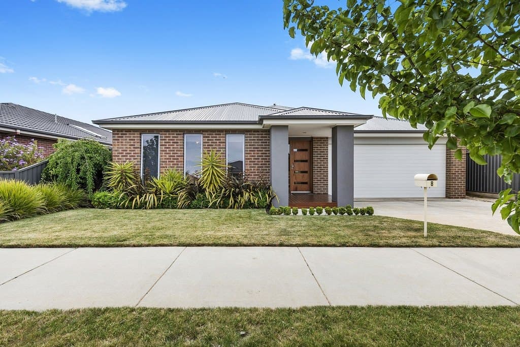 8
                Sutcliffe
                Street
            
            
            
            lucas
            
            
            VIC,
            3350, Lucas - Image 1