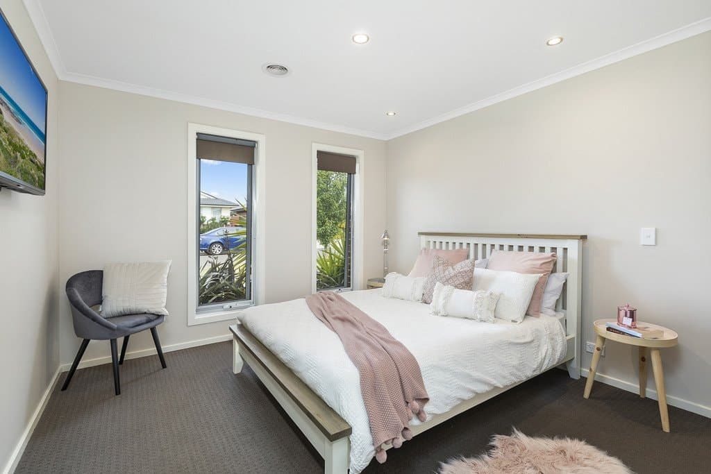 8
                Sutcliffe
                Street
            
            
            
            lucas
            
            
            VIC,
            3350, Lucas - Thumbnail 3