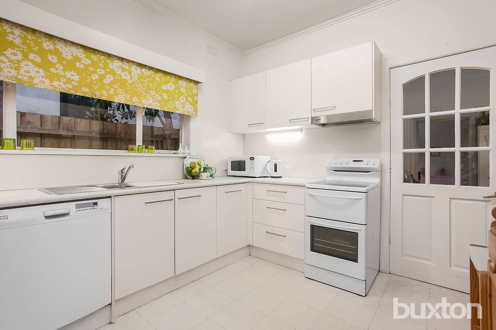 3 Carmelo Avenue,
                        
                    
                    
                        
                            Malvern East, Malvern East - Thumbnail 5