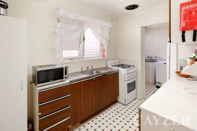18 Lyons Street, PORT MELBOURNE, Port Melbourne - Thumbnail 7