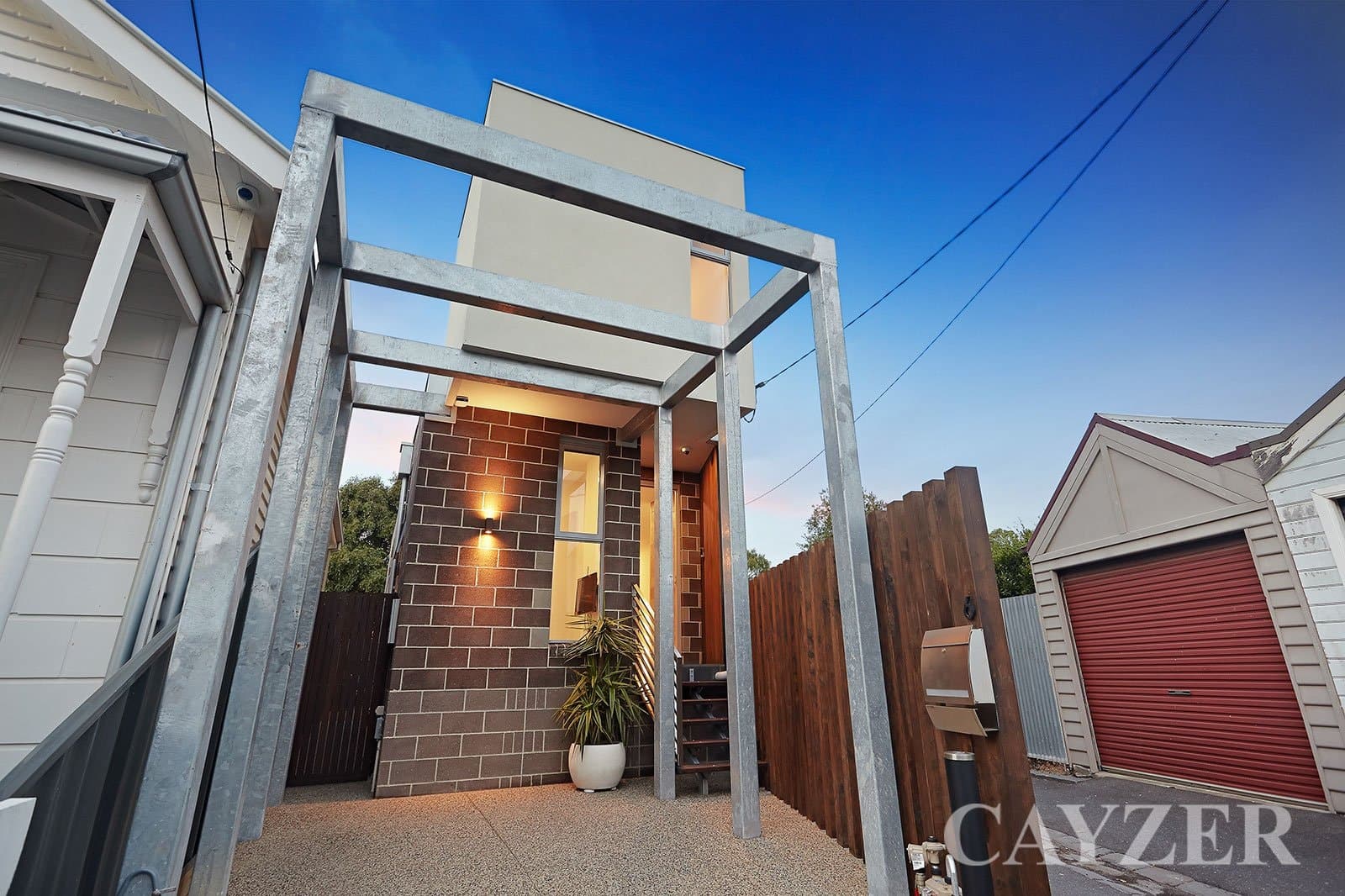 6 Esplanade Place,
                        
                    
                    
                        
                            PORT MELBOURNE, Port Melbourne - Thumbnail 2