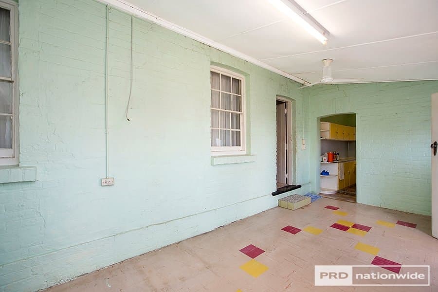 131
                Johnston
                Street
            
            
            
            tamworth
            
            
            NSW,
            2340, North Tamworth - Thumbnail 6