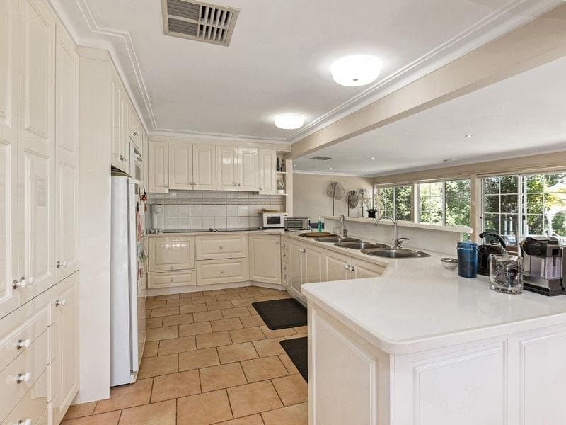 1 Drake Court, AVONDALE HEIGHTS, Avondale Heights - Thumbnail 8