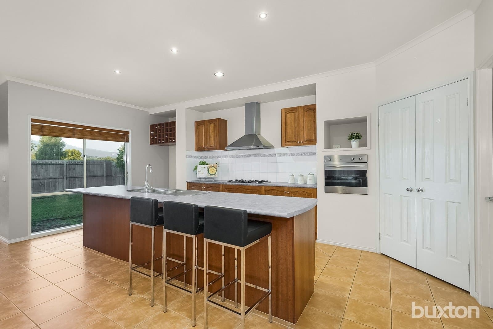92 Fairway Drive,
                        
                    
                    
                        
                            Rowville, Rowville - Thumbnail 4