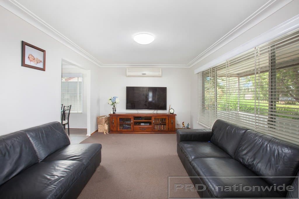 4
                Burnham
                Close
            
            
            
            thornton
            
            
            NSW,
            2322, Thornton - Thumbnail 8