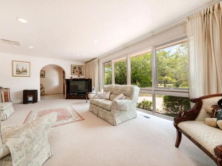 2A Blake Court,
                        
                    
                    
                        
                            MOUNT ELIZA, Mount Eliza - Thumbnail 3