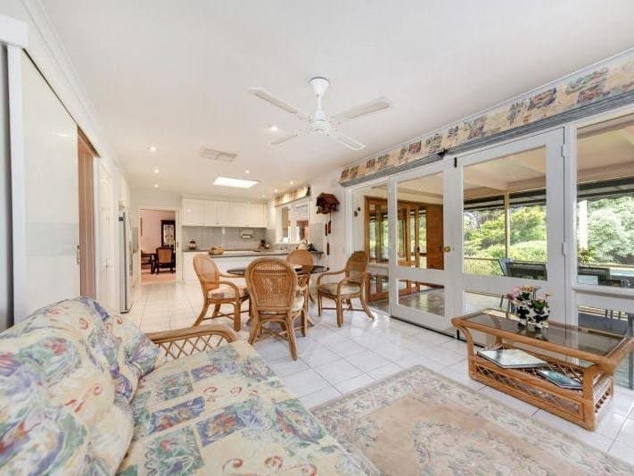 2A Blake Court,
                        
                    
                    
                        
                            MOUNT ELIZA, Mount Eliza - Thumbnail 7