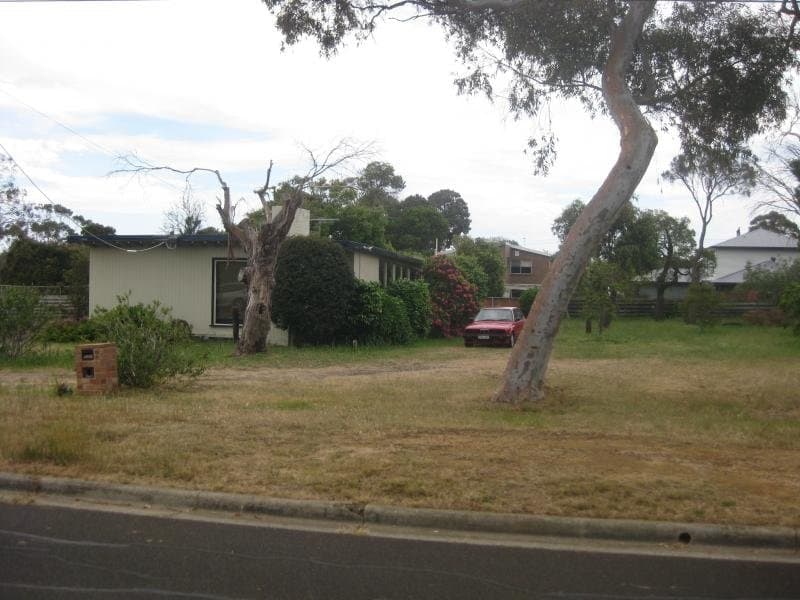 11 Barmah Street, MOUNT ELIZA, Mount Eliza - Thumbnail 2