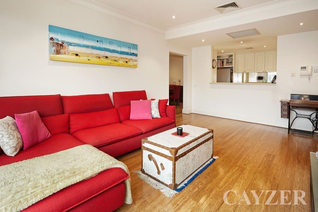 11/39 Esplanade East, PORT MELBOURNE, Port Melbourne - Thumbnail 2