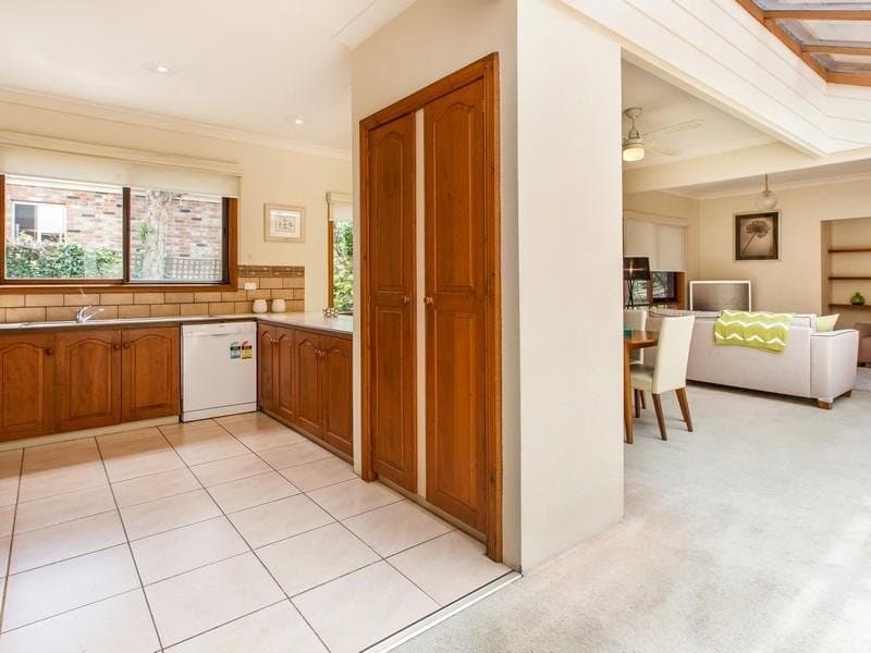 65 Eliza Drive,
                        
                    
                    
                        
                            MOUNT ELIZA, Mount Eliza - Thumbnail 4