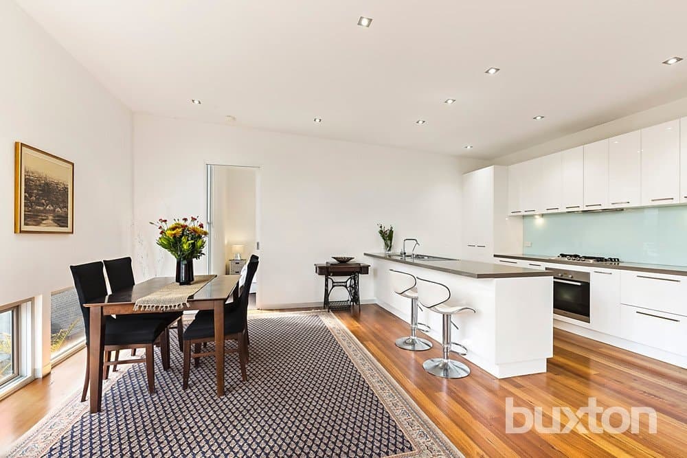 4/168 Beach Road,
                        
                    
                    
                        
                            Parkdale, Parkdale - Thumbnail 2
