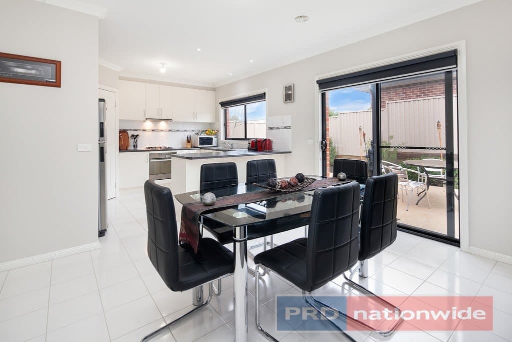 3/511
                York
                Street
            
            
            
            ballarat east
            
            
            VIC,
            3350, Ballarat East Property Image - Thumbnail 3