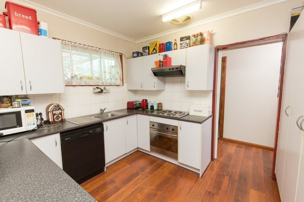 862
                Fourteenth
                Street
            
            
            
            mildura
            
            
            VIC,
            3500, Mildura Property Image - Thumbnail 3