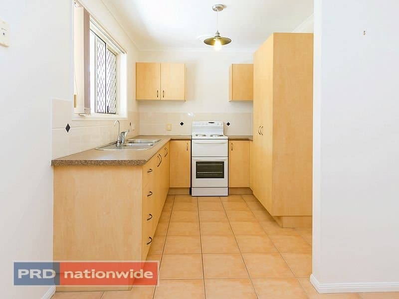 2/3
                Heran
                Court
            
            
            
            urangan
            
            
            QLD,
            4655, Urangan - Thumbnail 7