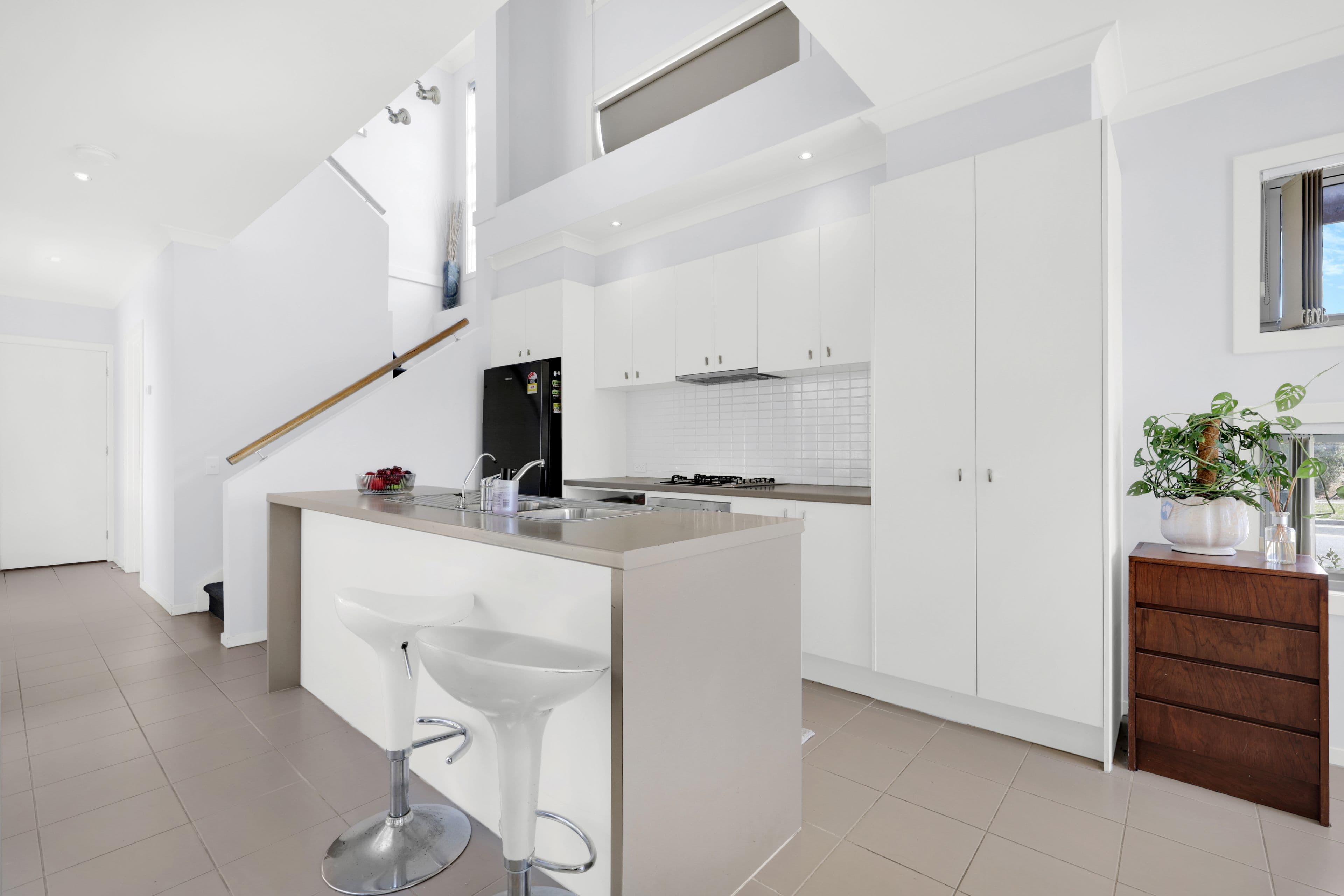 2 Marseilles Place, South Morang VIC 3752, South Morang - Thumbnail 2