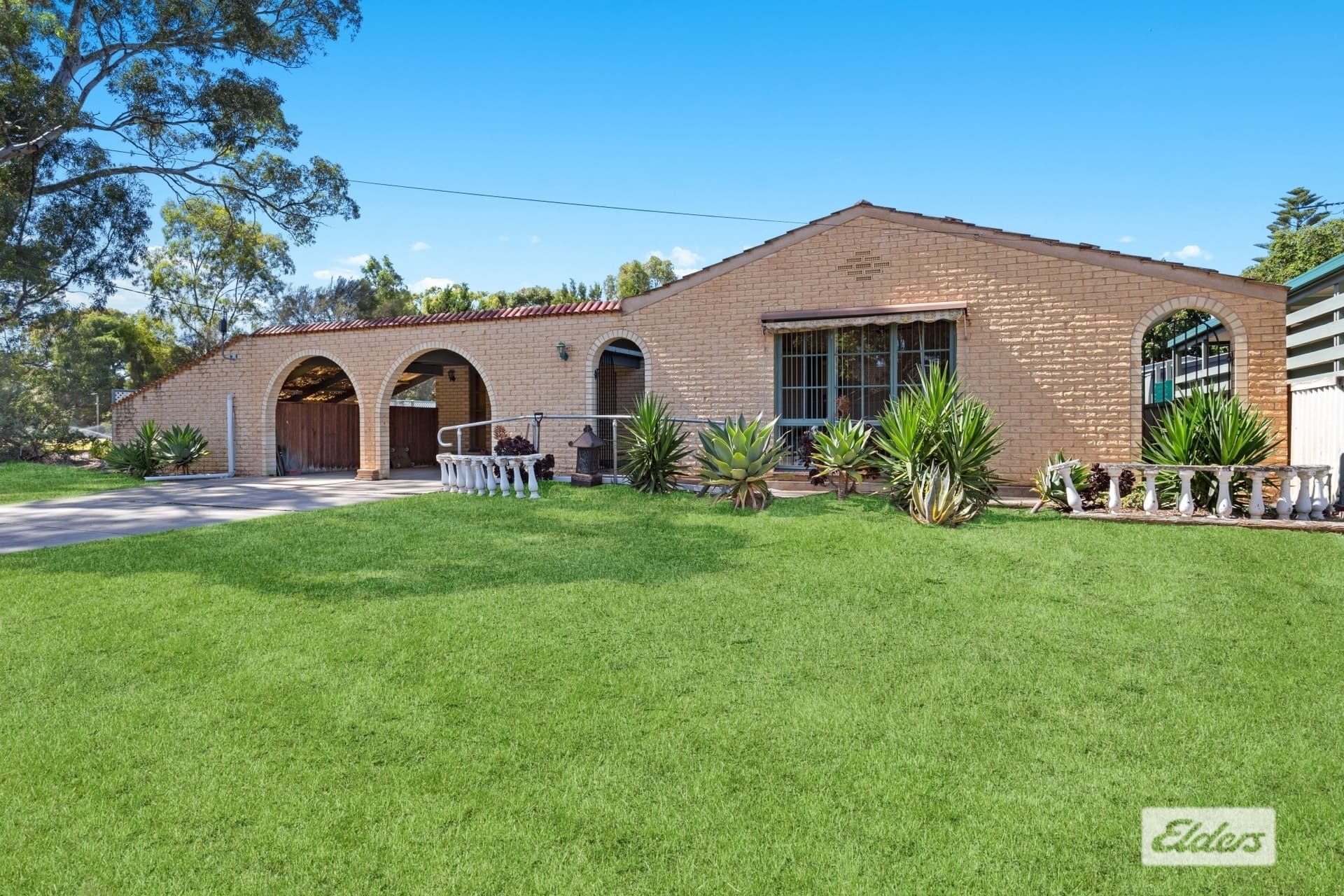 19 Sunningdale Avenue, Novar Gardens - Image 1