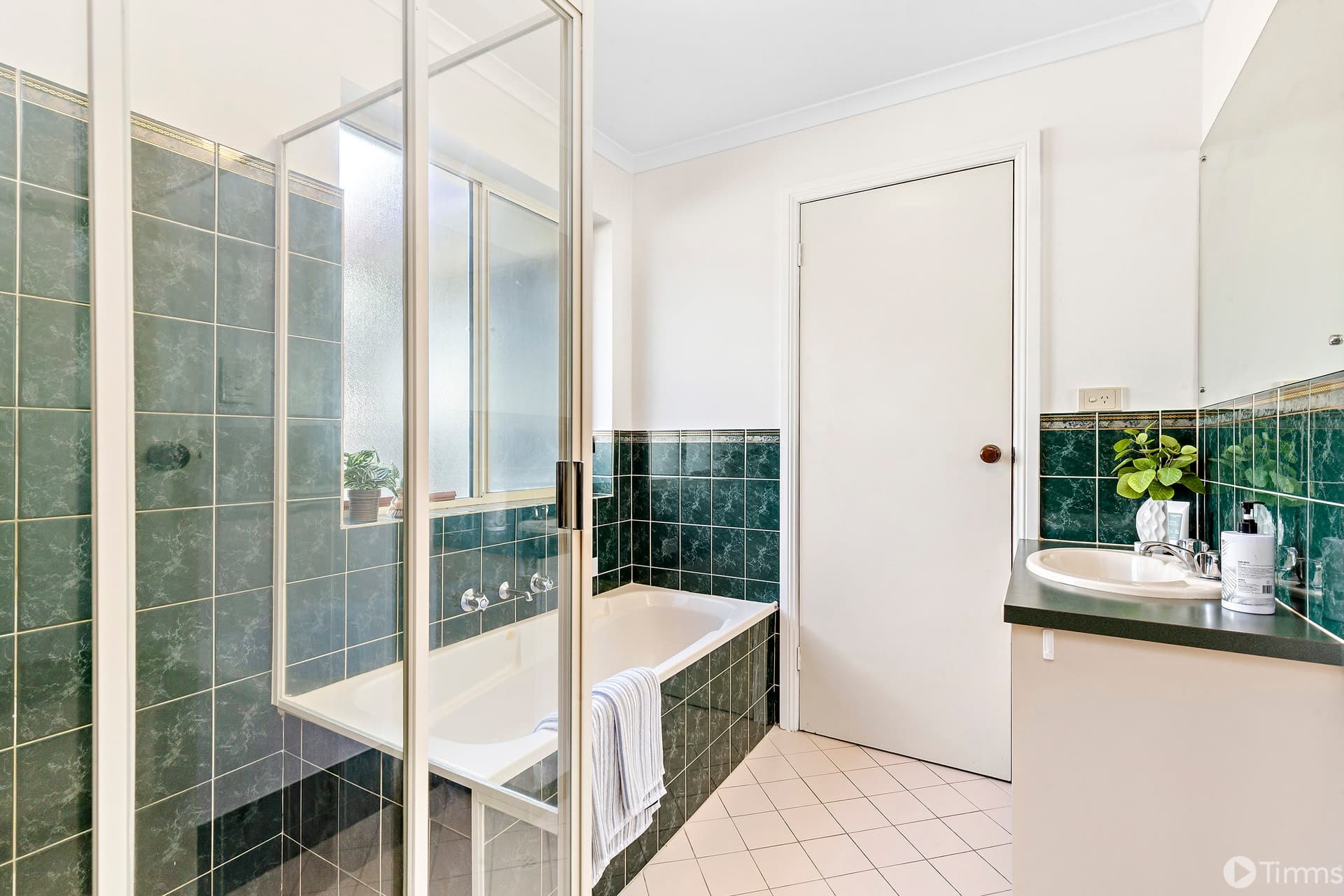 24 Shoalwater Close, Seaford Rise - Thumbnail 6