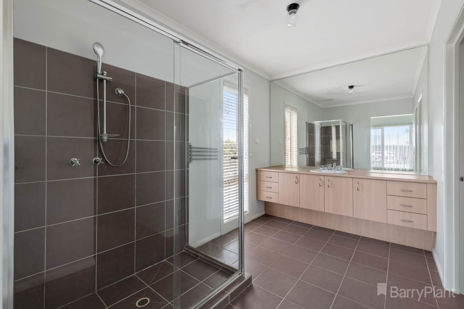 10 Clendon Street, Berwick, VIC 3806, Berwick - Thumbnail 3