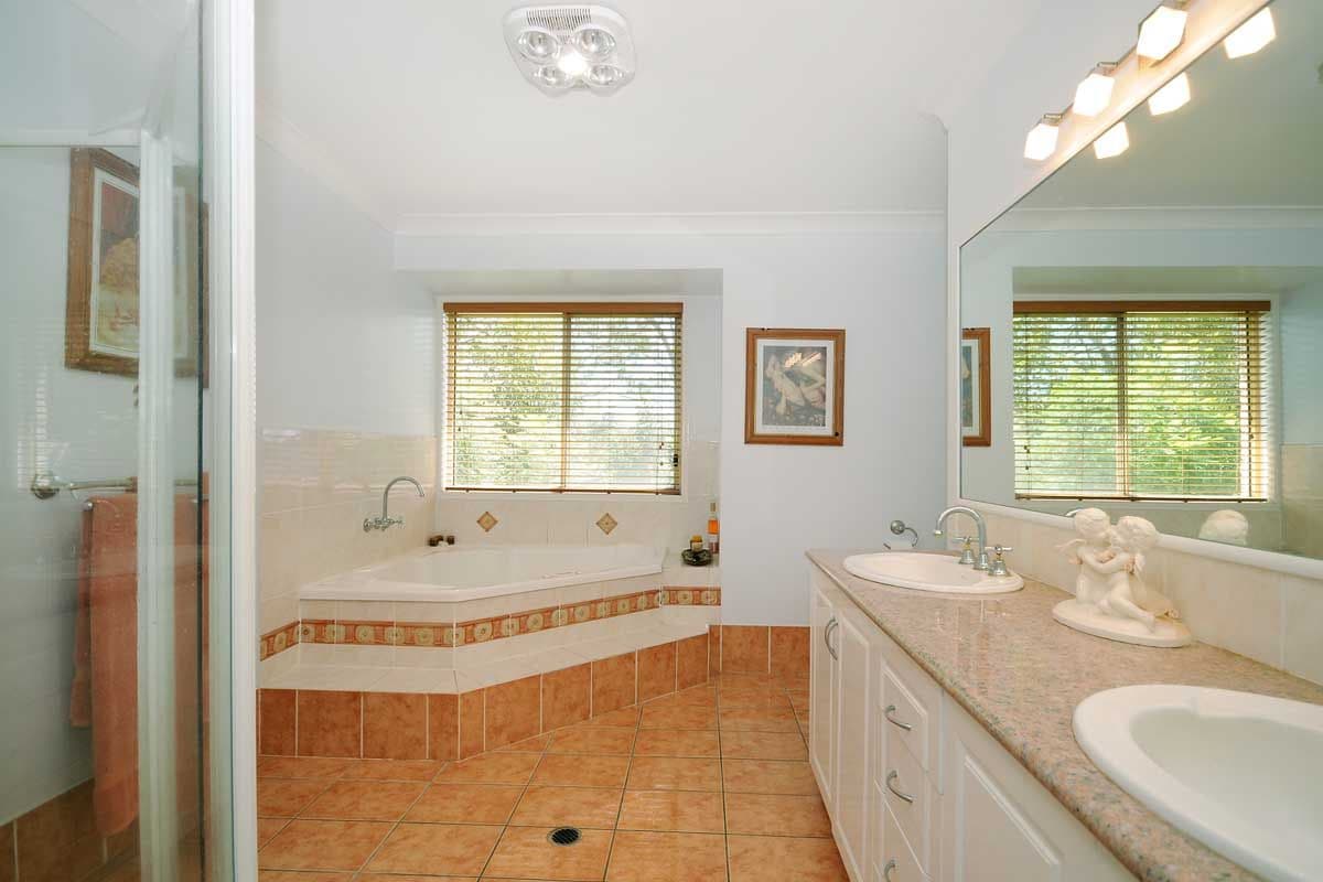 10 Traverston Court, PRESTON QLD 4352, Preston - Thumbnail 8