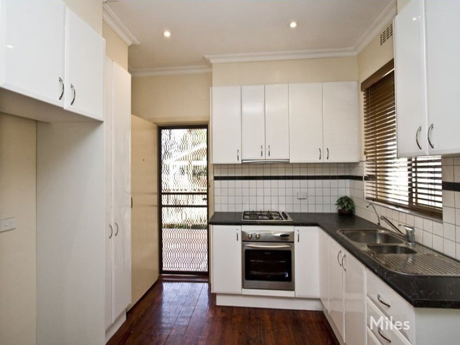 33-35 Collins Street, Heidelberg Heights, Heidelberg Heights - Thumbnail 6