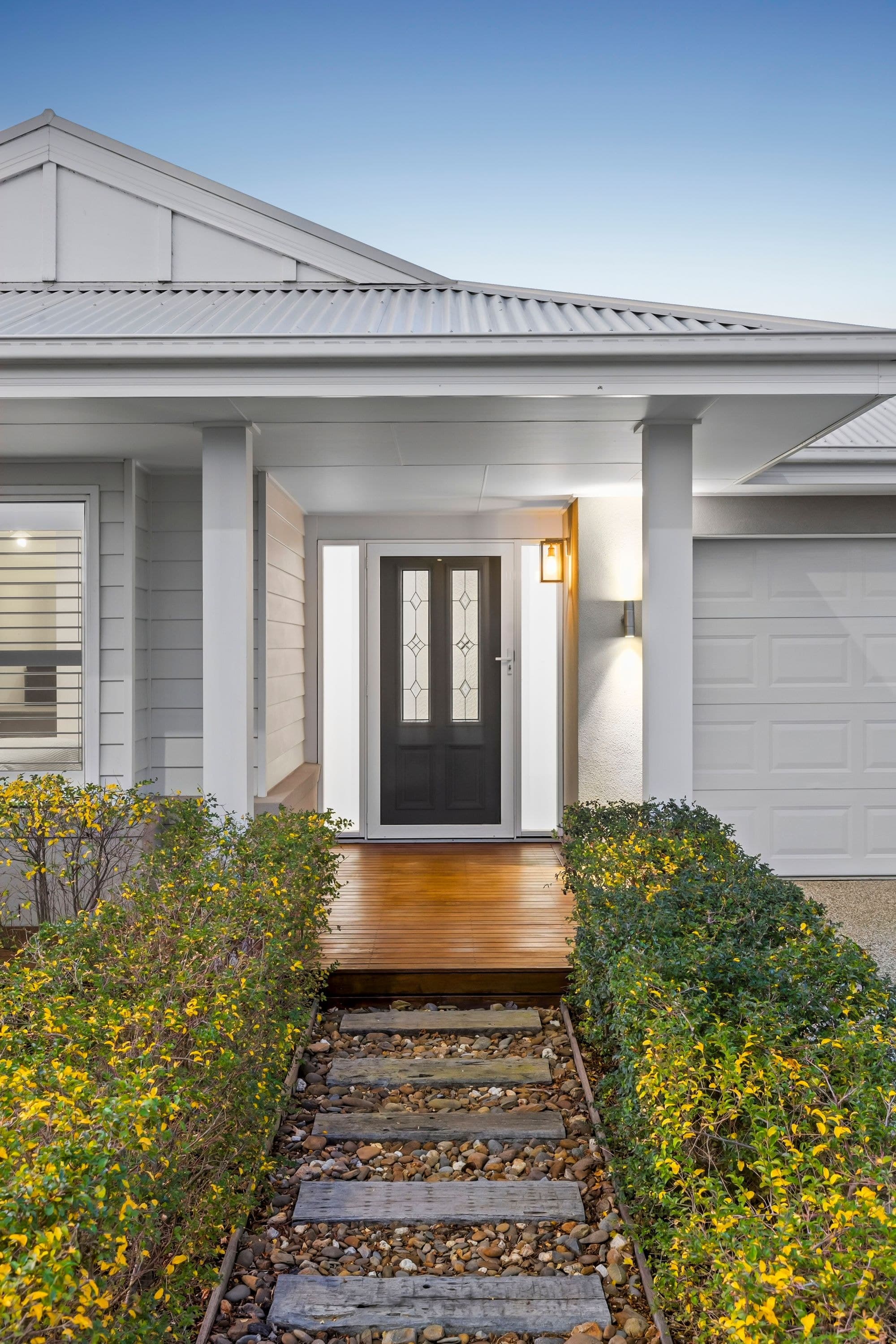 24 Snedden Street,ARMSTRONG CREEK, Armstrong Creek - Thumbnail 2