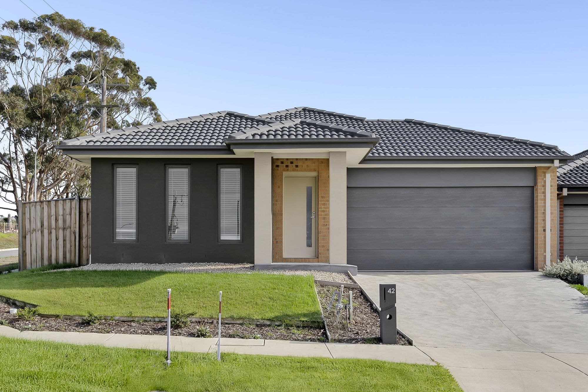 42 Scottsdale Street,CHARLEMONT, Charlemont - Image 1