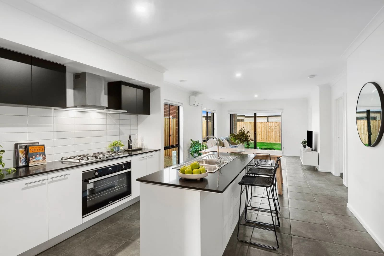 33 Delta Drive,ARMSTRONG CREEK, Armstrong Creek - Thumbnail 3