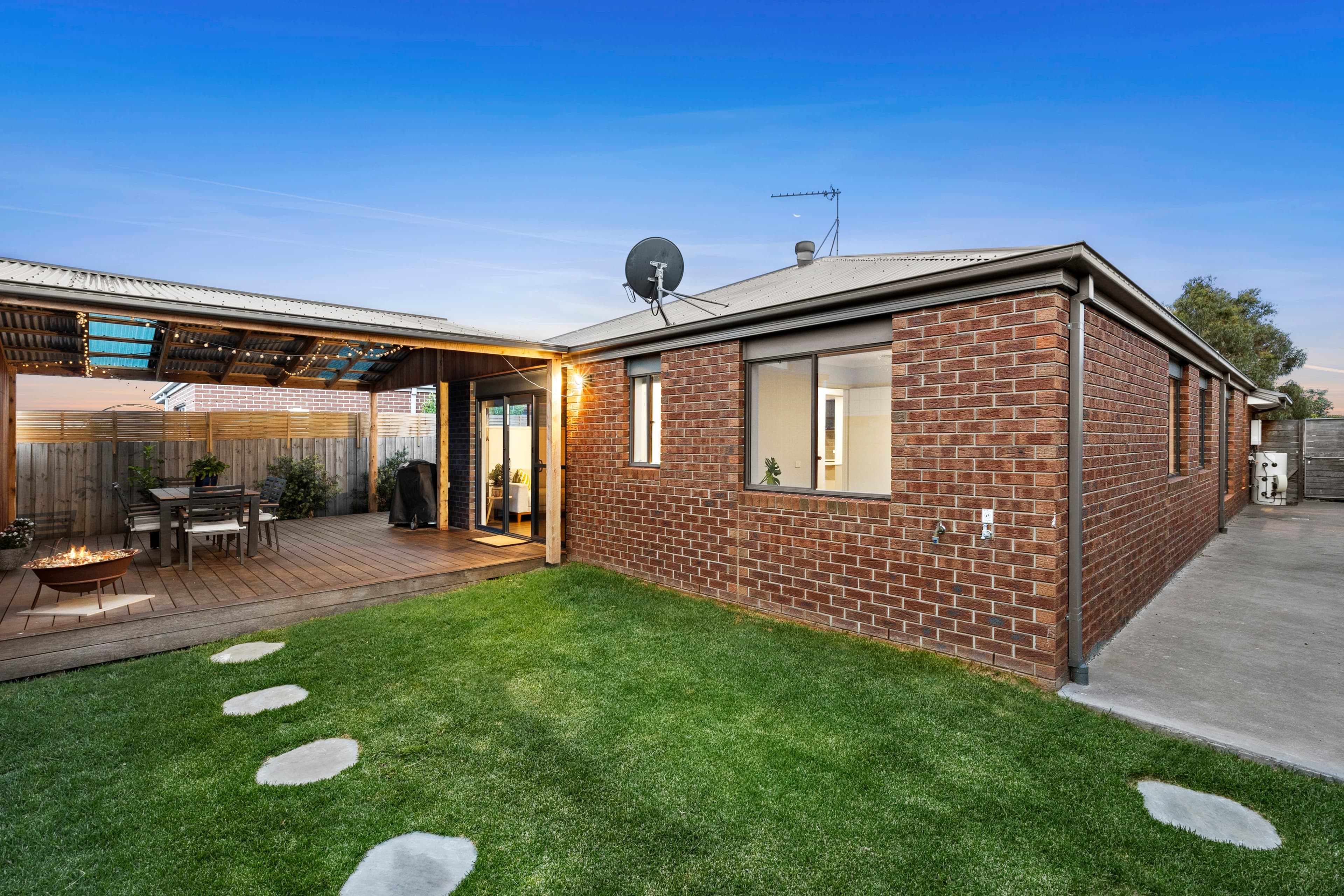7 Mckinley Avenue,ARMSTRONG CREEK, Armstrong Creek - Image 1