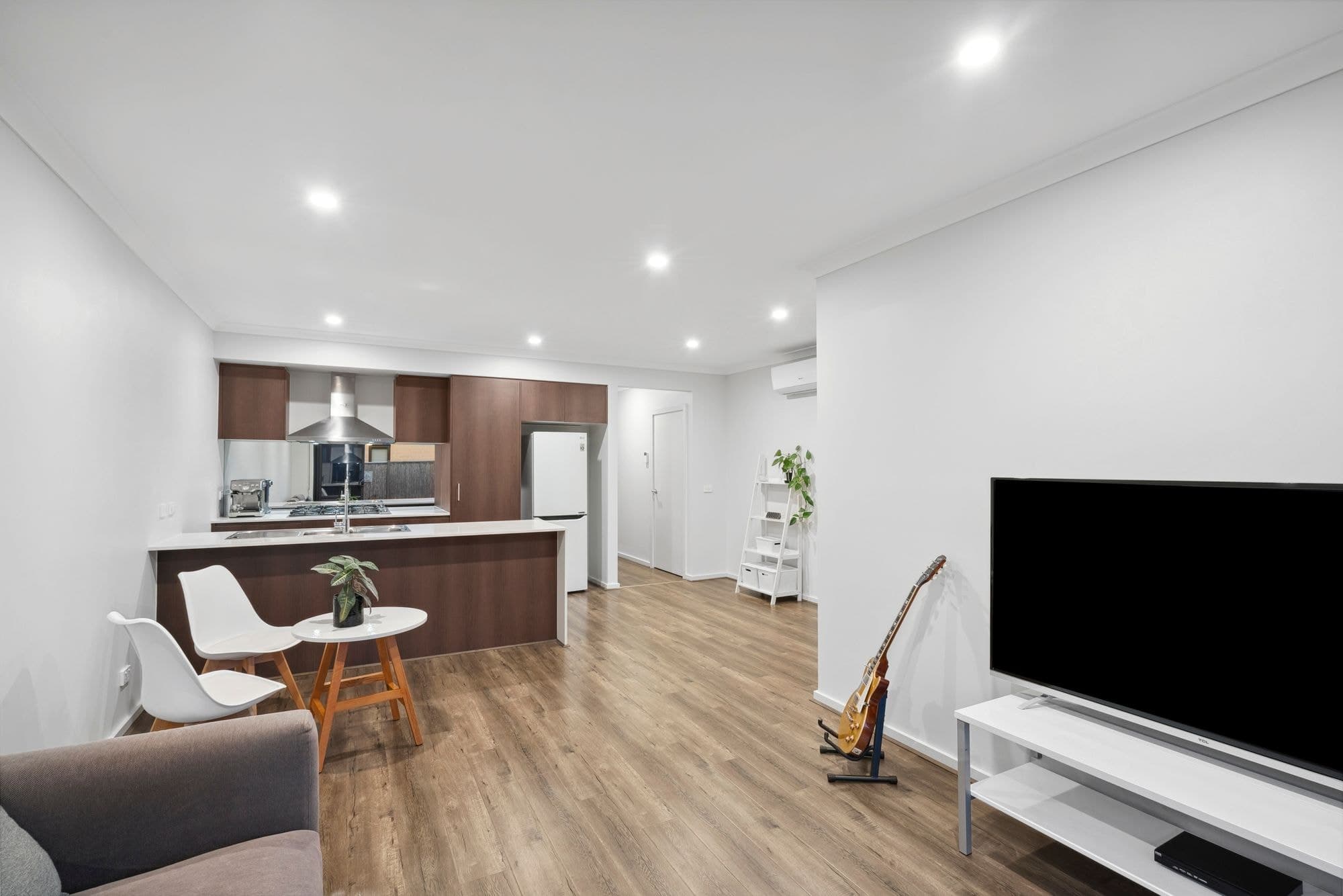 5 Avonbury Drive,ARMSTRONG CREEK, Armstrong Creek - Thumbnail 4