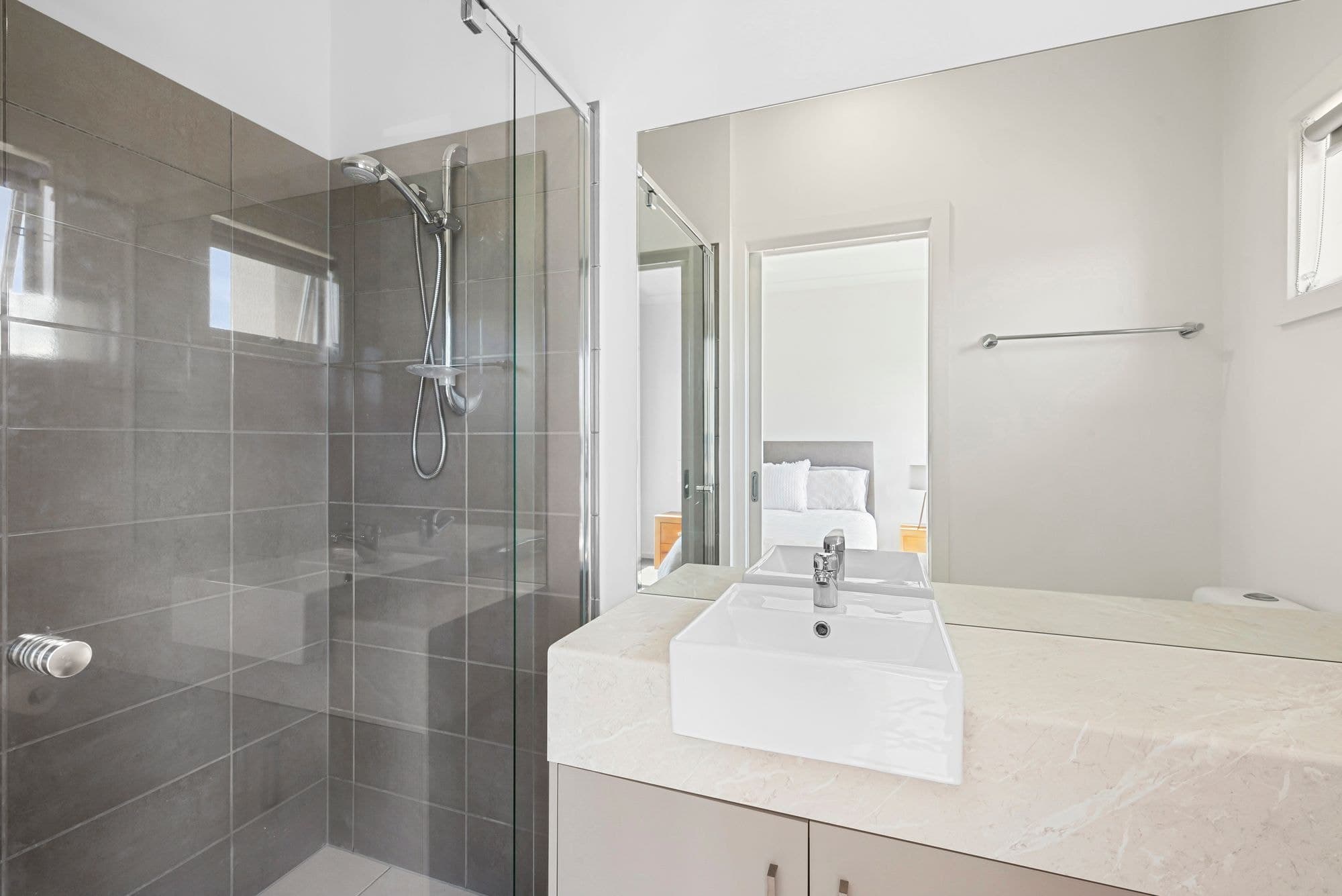 15 Falcon Street,ARMSTRONG CREEK, Armstrong Creek - Thumbnail 5